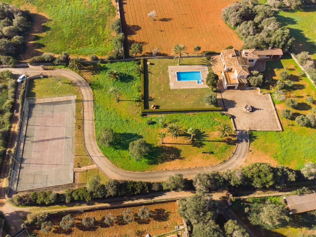 Bazén v ubytování Finca Sivina Sanau nebo v jeho okolí