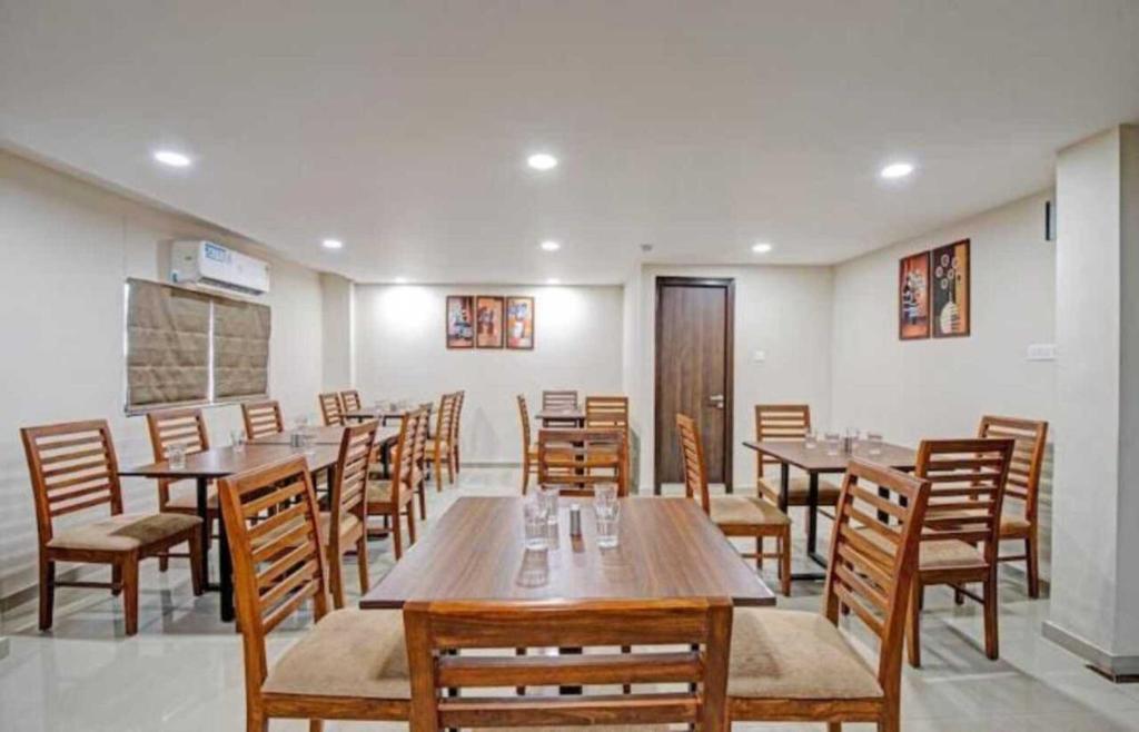 Posezení v ubytování Alba Premier, Ahmedabad