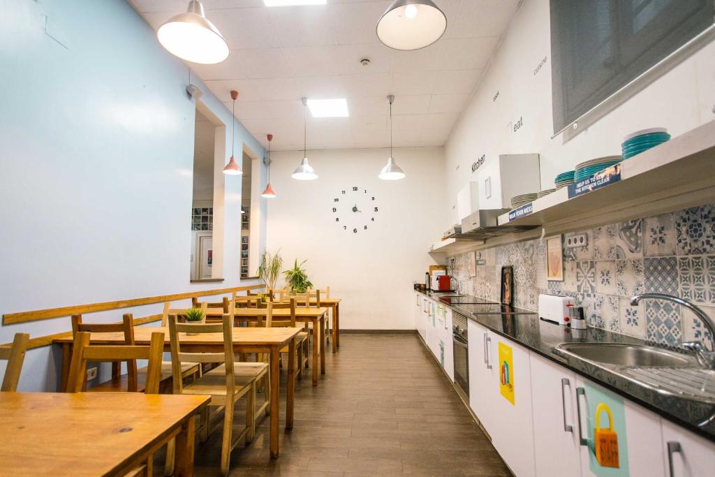 رزرو هتل، 360 Hostel Borne