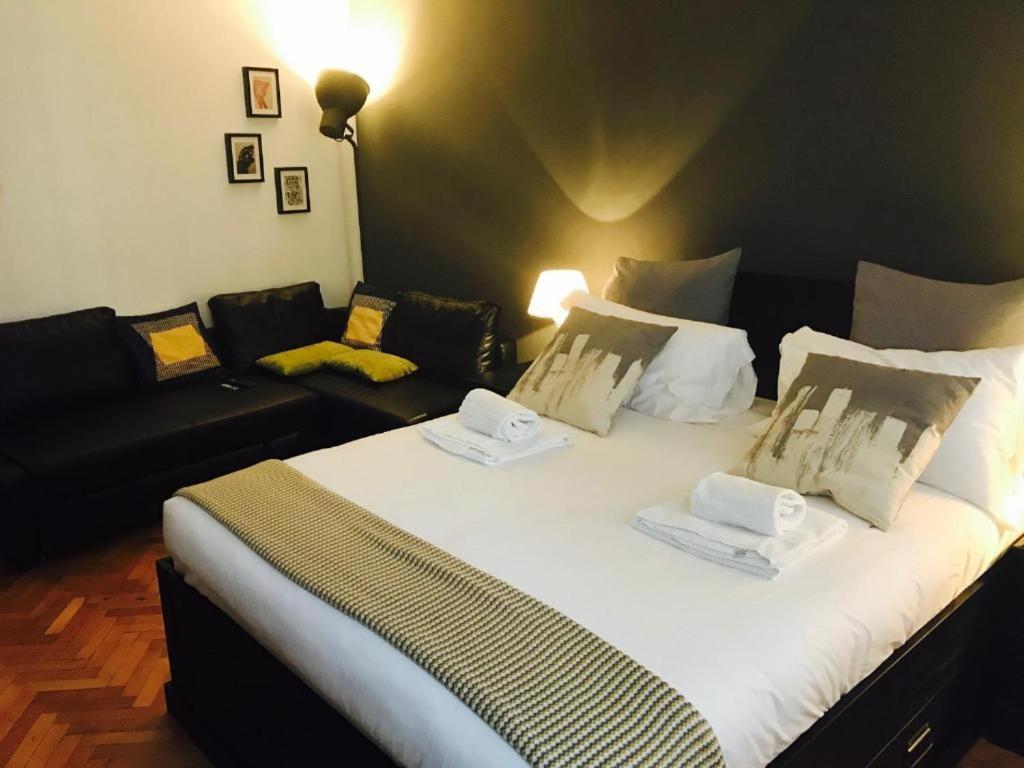 Venetian Experience - Large Double Room With Private External Bathroom