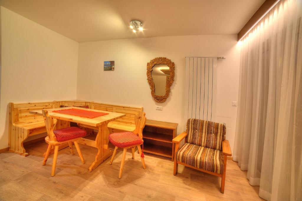 Posezení v ubytování Hotel Serles Superior