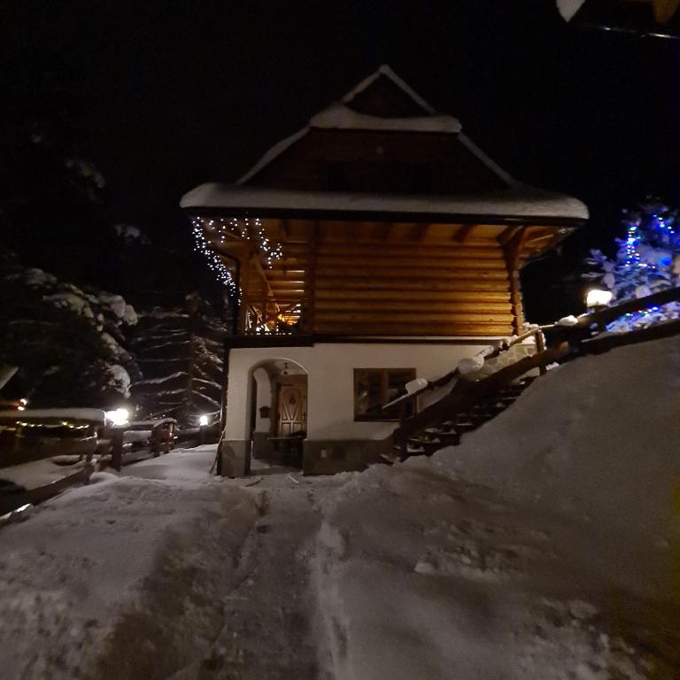 Domek Góralski nad Czorsztynem - Kluszkowce v zime