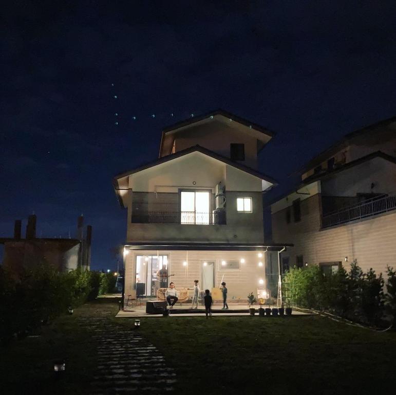 Hoone, kus villa asub