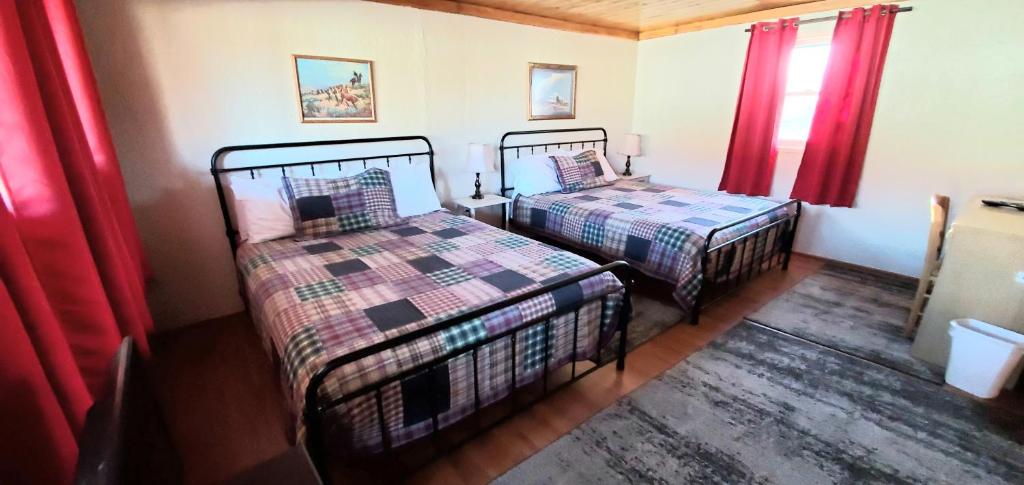 Cimarron Inn & RV Park - Habitación Queen