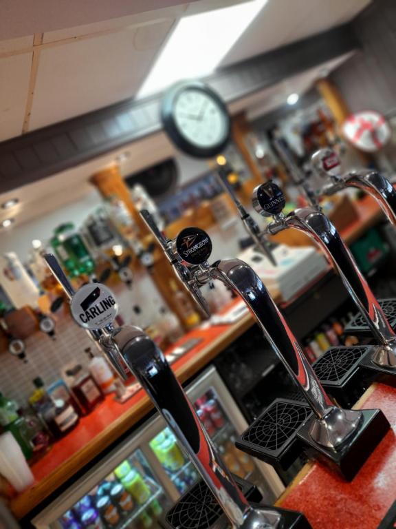 The Avenue Club and Lodge - Resim 25