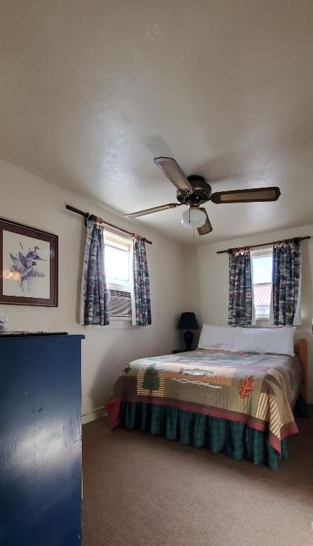 Cimarron Inn & RV Park - Suite De Dos Dormitorios