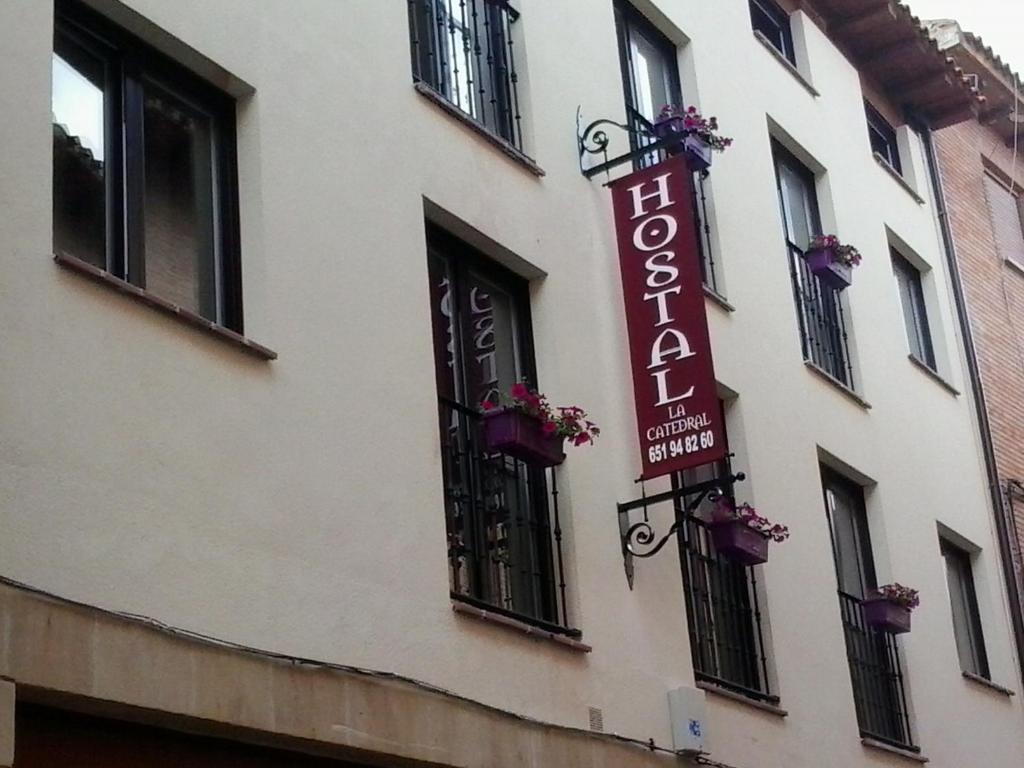 Certifikát, hodnocení, plakát nebo jiný dokument vystavený v ubytování Hostal la Catedral