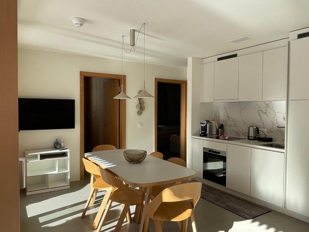 Kuchyň nebo kuchyňský kout v ubytování Selva Mountain Apartment