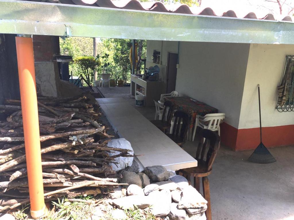 Restaurace v ubytování Finca La Belleza-Villeta