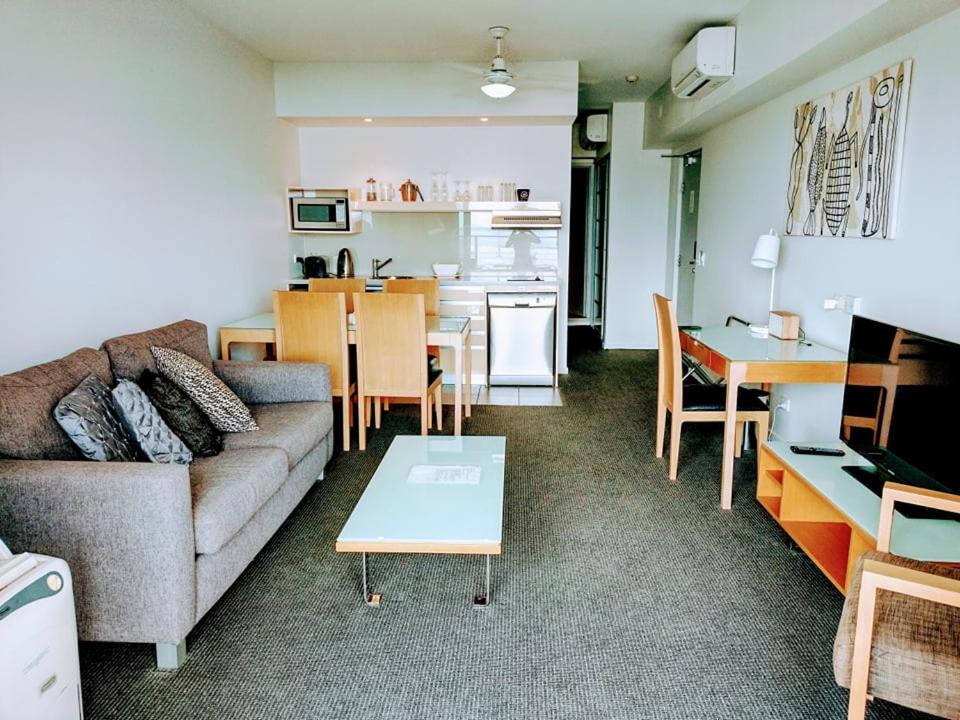 Kuchyň nebo kuchyňský kout v ubytování Darwin Harbour Suite