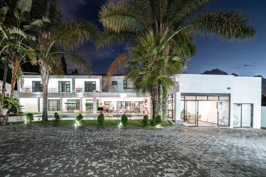 Budova, kde se vila nachází