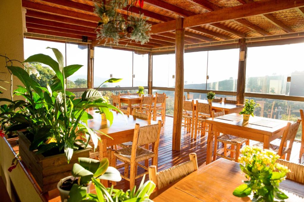 Restaurace v ubytování Pousada Morro Verde