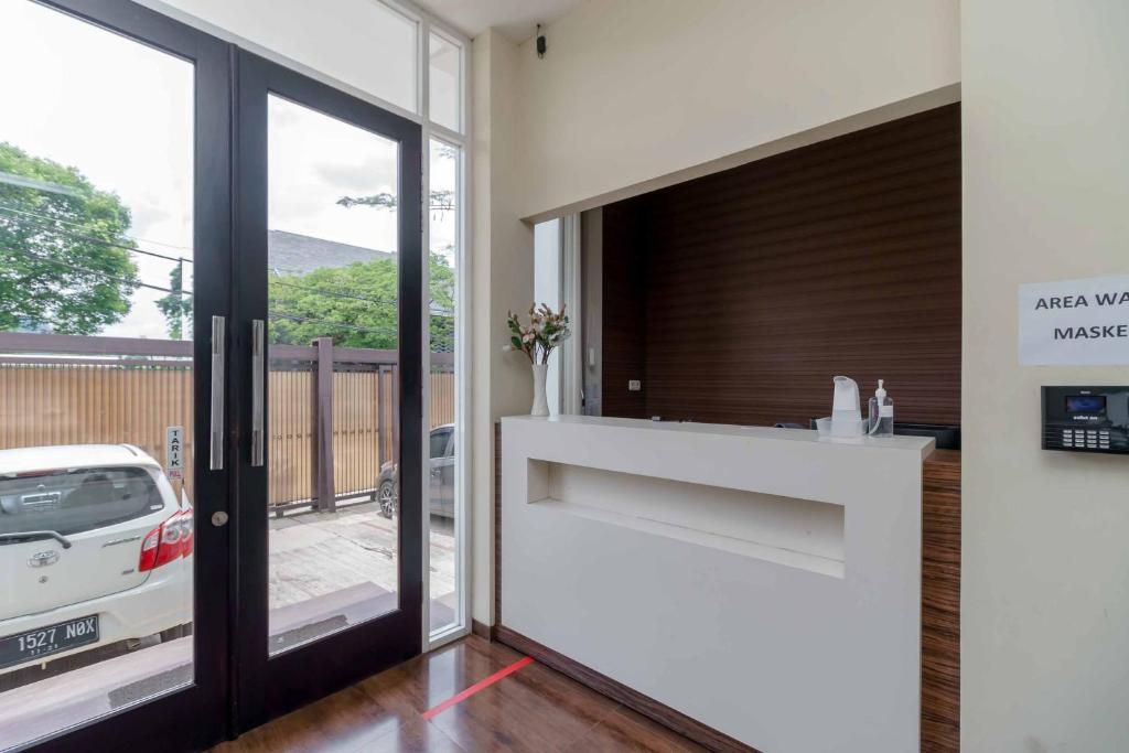 Foto dalla galleria di Avalon Karawaci Mitra RedDoorz a Tangerang