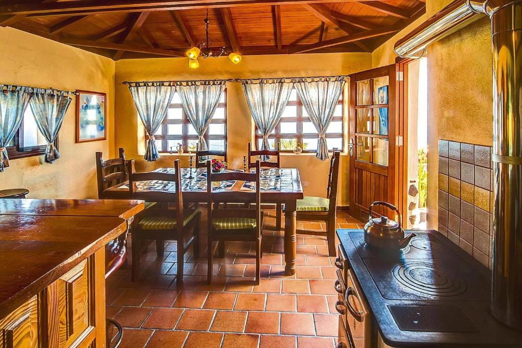 A seating area at Finca La Hoya, El Tanque