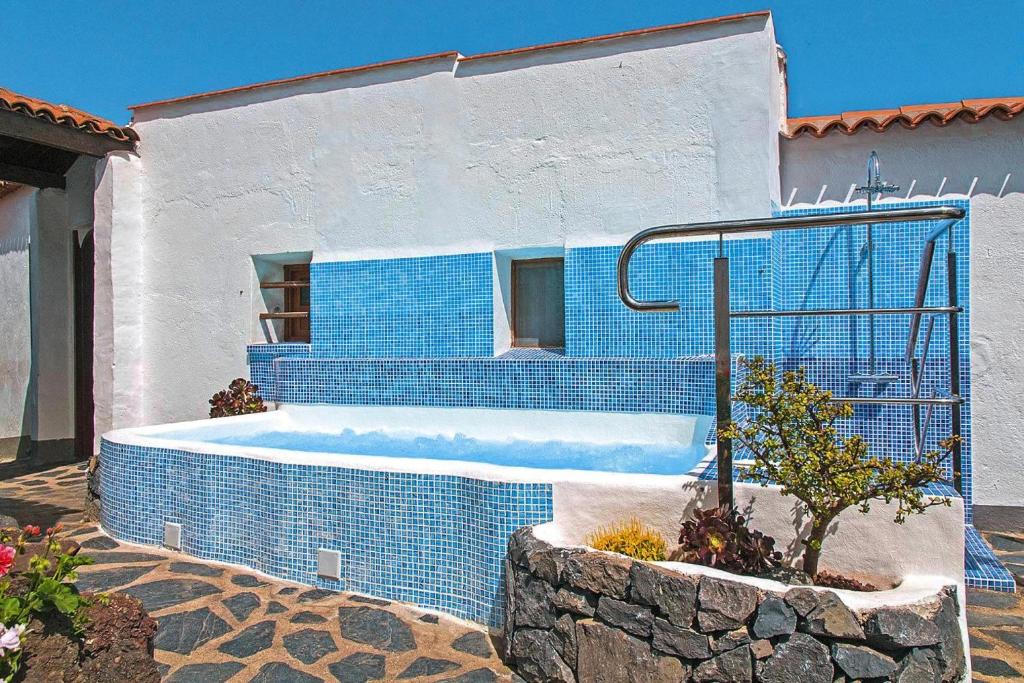 The swimming pool at or close to Finca La Hoya, El Tanque