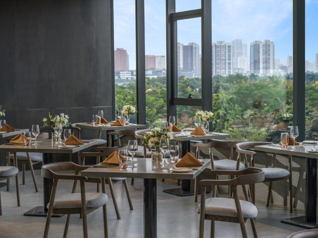 Restaurace v ubytování Fraser Residence Hanoi
