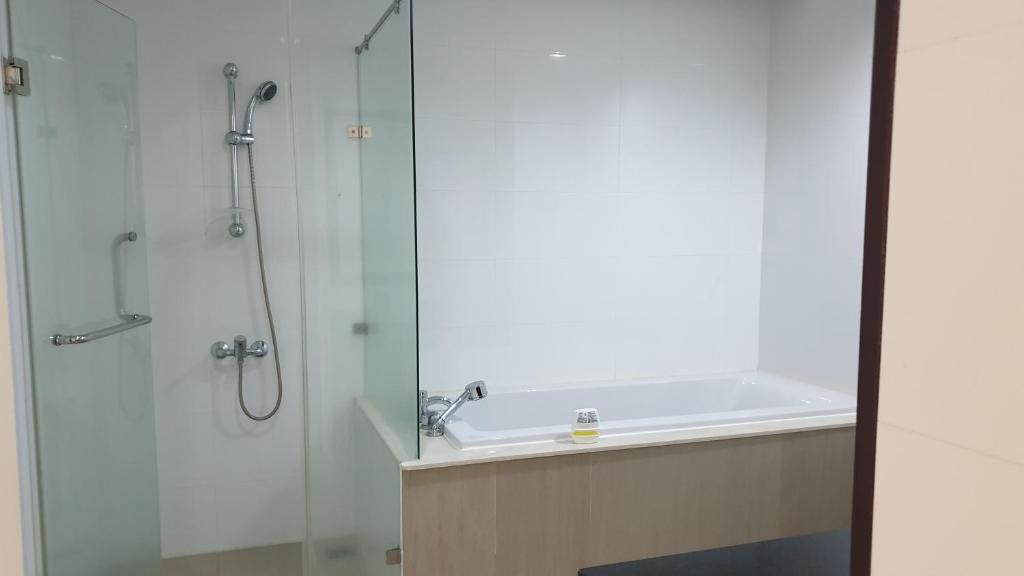 Phòng tắm tại The Muine Eco Home