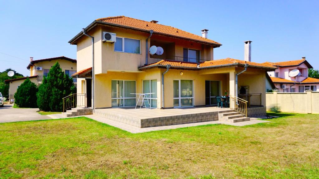 Bygningen som feriehuset ligger i