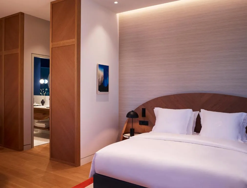 Milos Terrace Suite