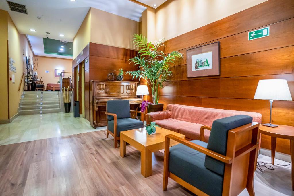 Victoria 4 Puerta del Sol, Madrid – Updated 2023 Prices