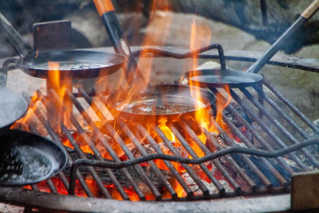 Attrezzature per barbecue disponibili per gli ospiti del campeggio