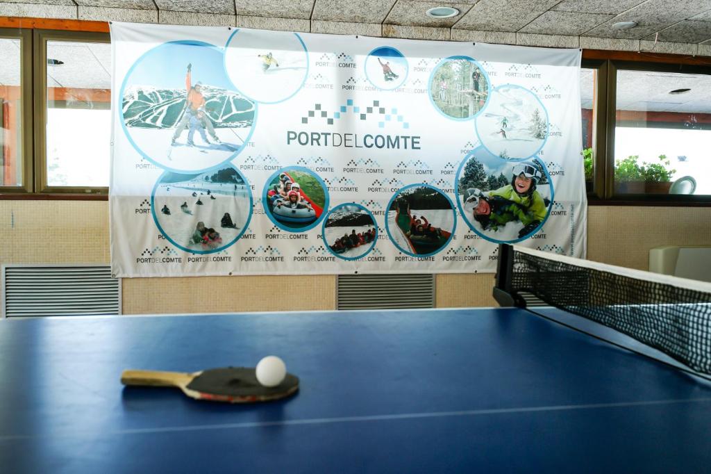 Stolní tenis v ubytování Hotel Avet nebo okolí