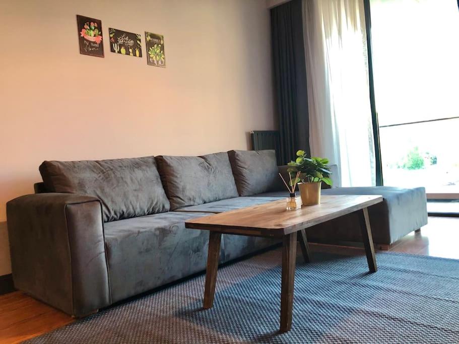 Luxury apartment- Pool, Parking & Gym in Beyoglu