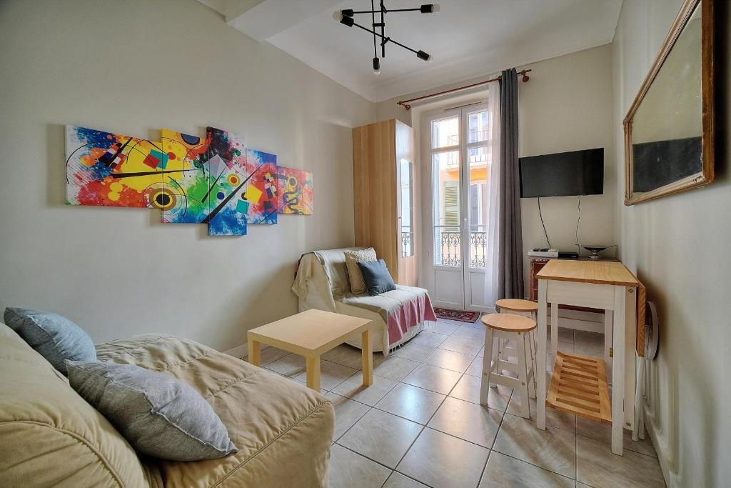 Upstays - In the heart of Cannes - AC