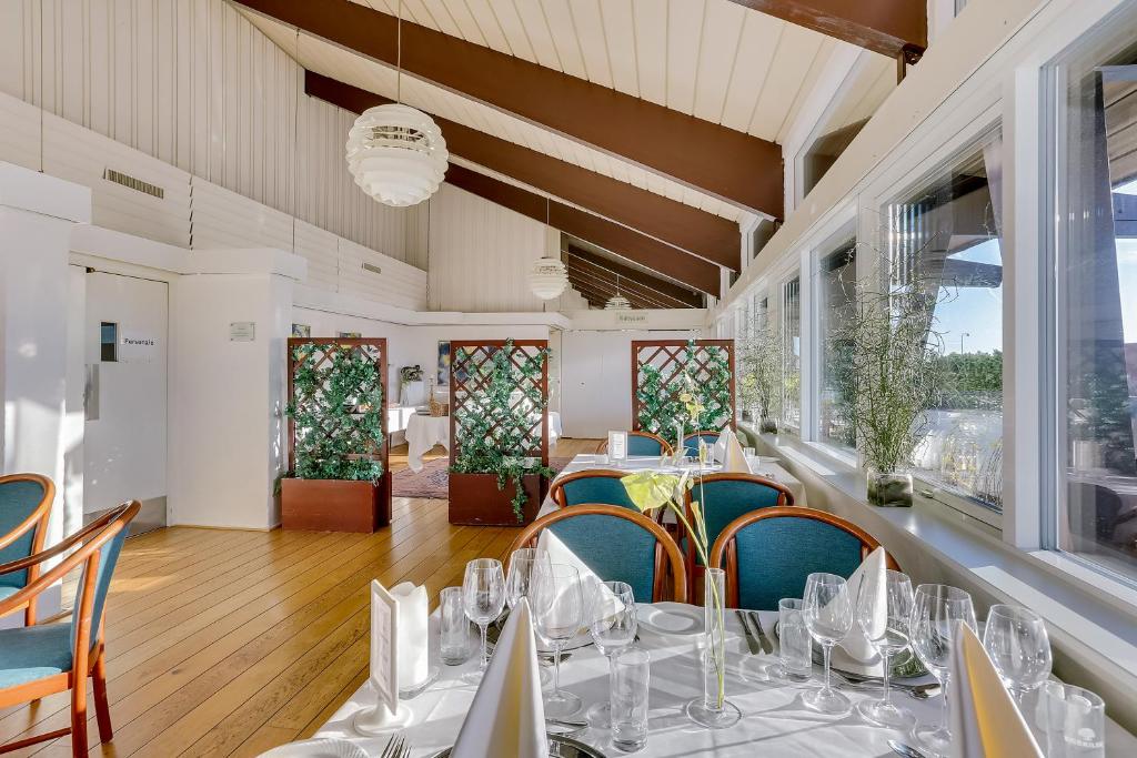Restaurace v ubytování Montra Hotel Hanstholm