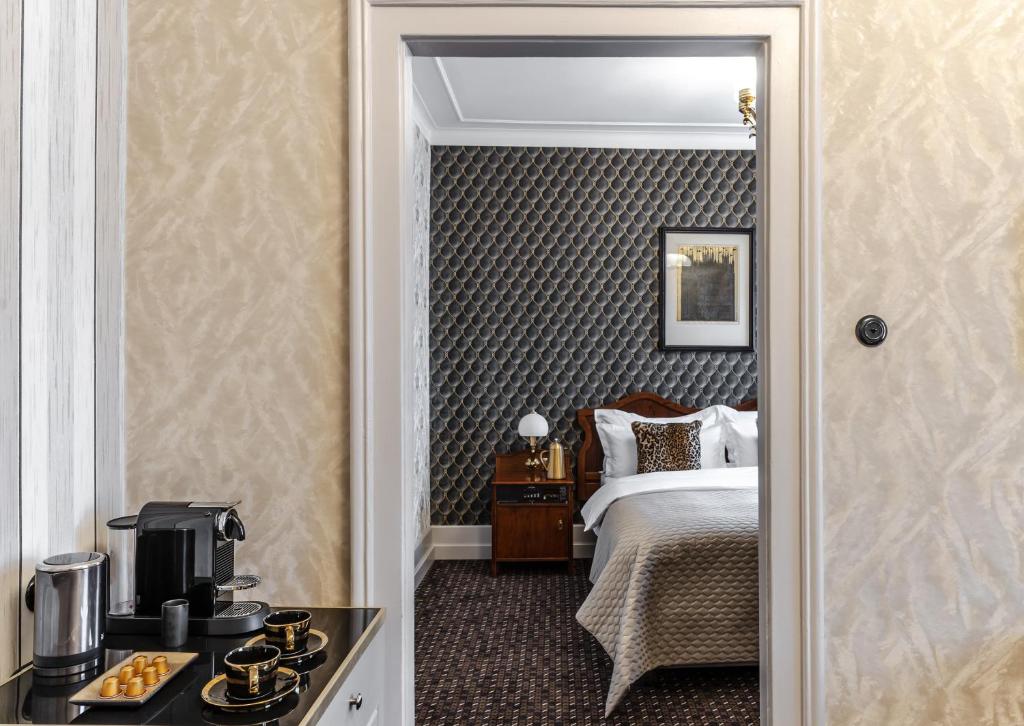 Hotel H15 Francuski Old Town - Destigo Hotels - Resim 28