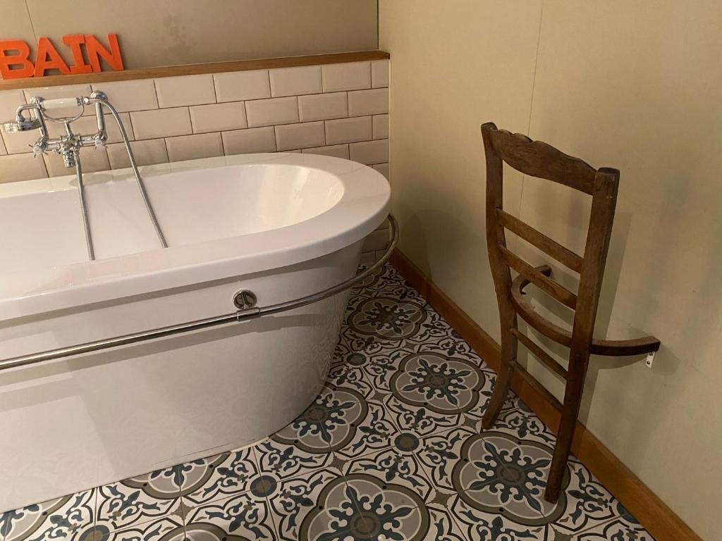 Salle de bains dans l'établissement Maison Jules