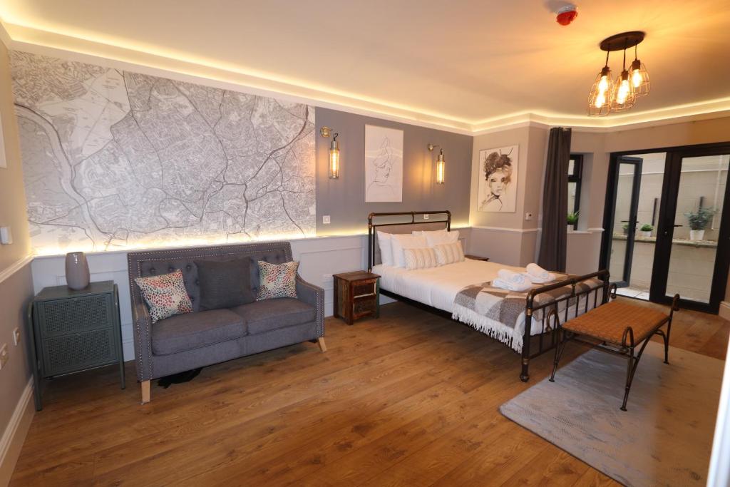 Alma Apartments In A Perfect Location - Deluxe Double Room