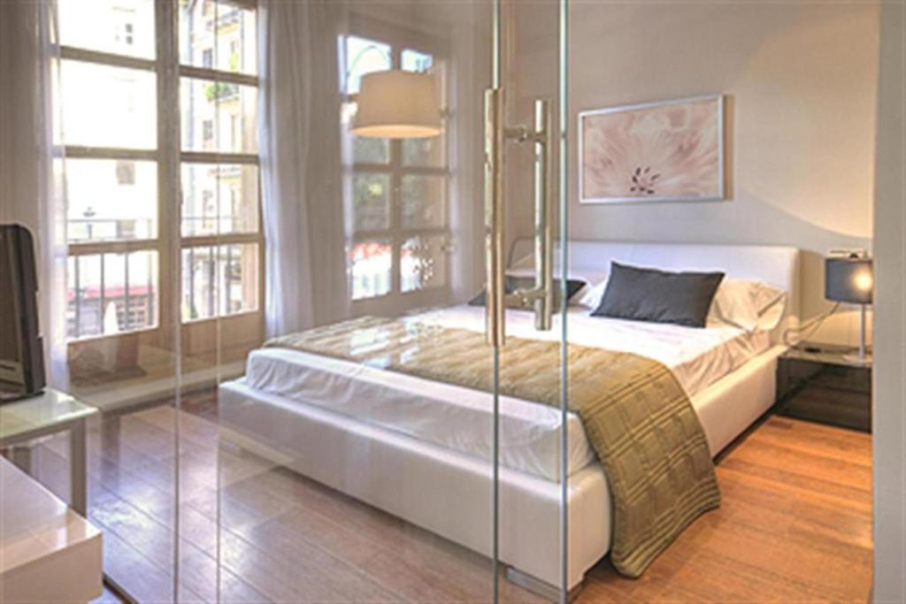 Moderno Apartamento en la Plaza del Tossal, Valencia ...