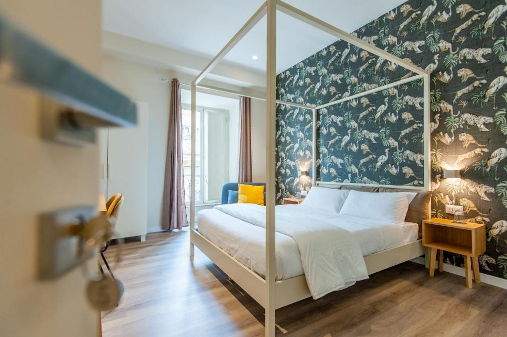Design 18 Charming Rooms