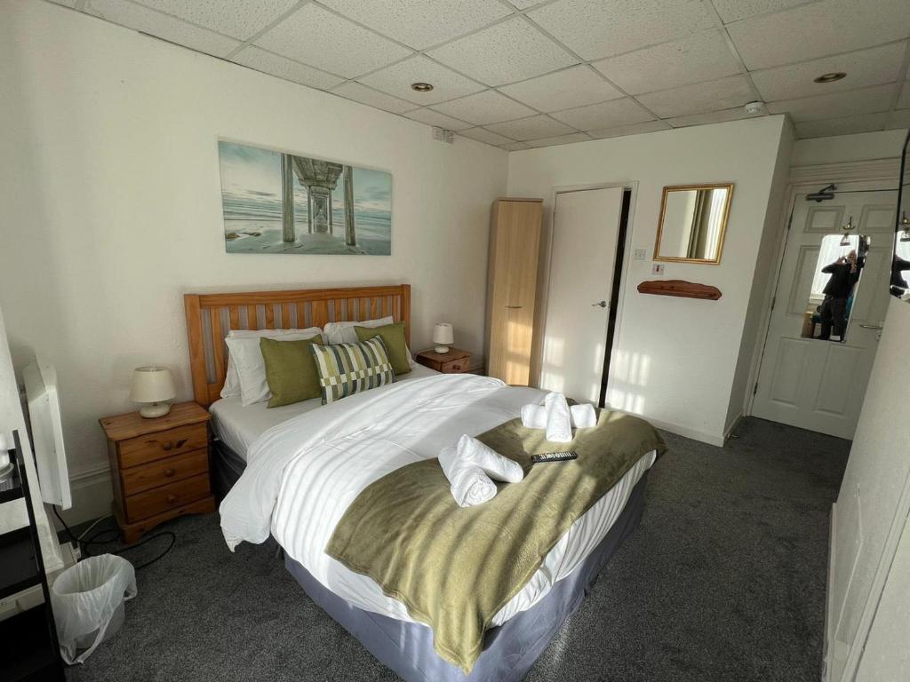 The Wilton Hotel - Resim 16