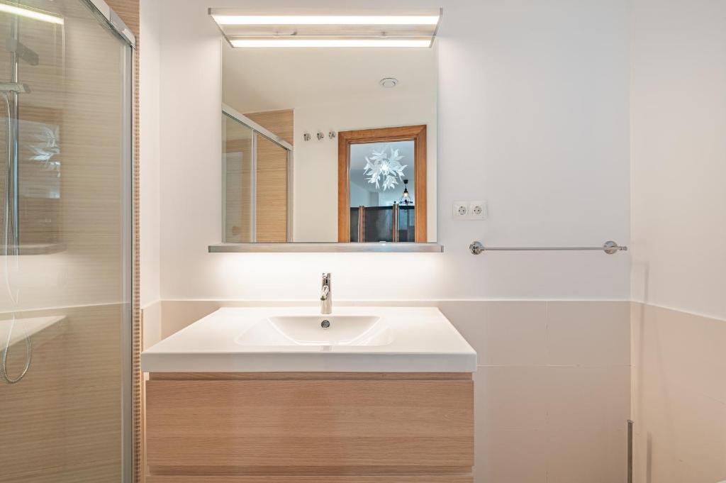 Doña Elvira Malasaña - 16