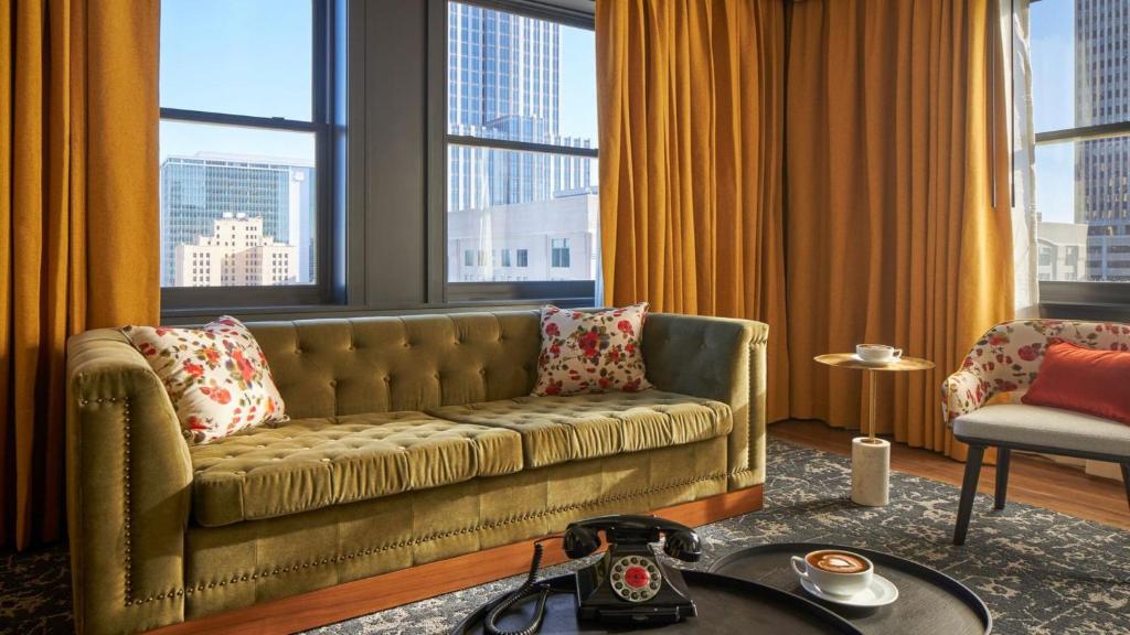Hotel Indigo - Omaha Downtown by IHGにあるシーティングエリア