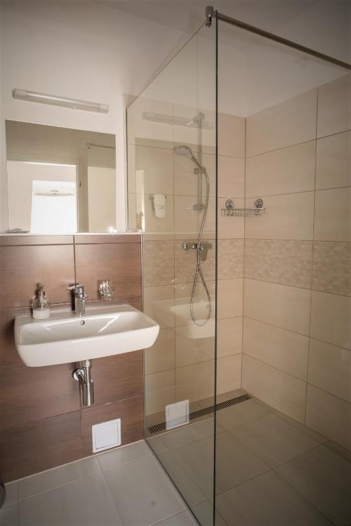 Koupelna v ubytování BIVIO hotel