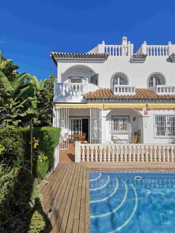 Town-House-Style Villa - on the Golden Mile - Casa Con 3 Camere Da Letto