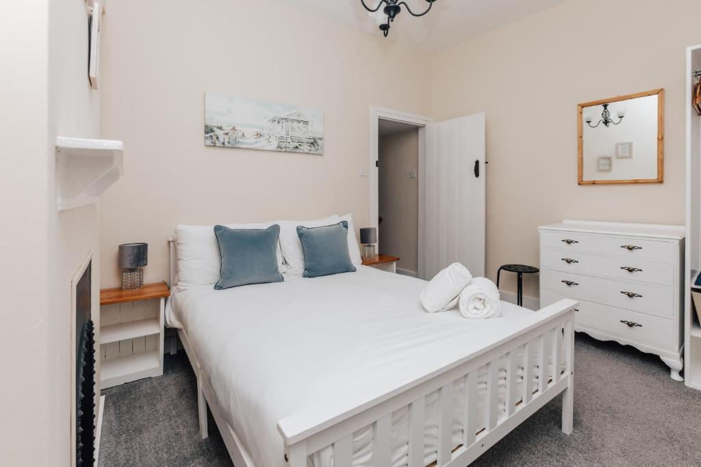 Honeysuckle terrace - Two-Bedroom House