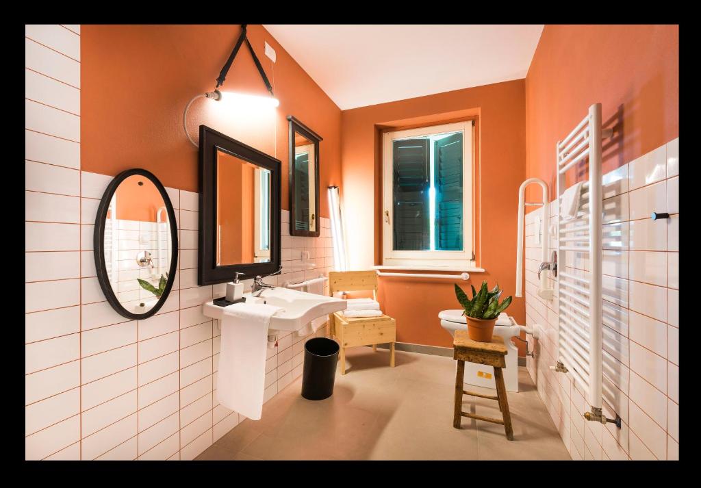 Gabanel Bike Hostel and B&B - Habitación Doble Con Baño Privado Externo
