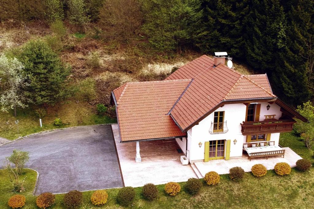 The building in which the holiday home is located