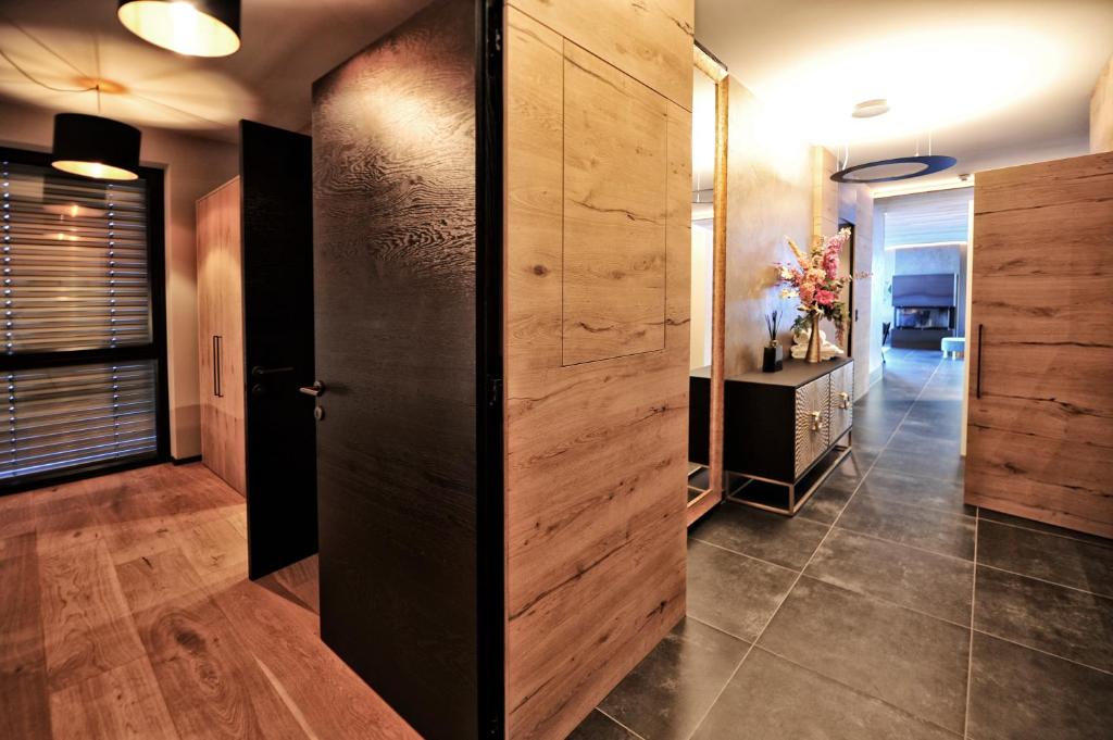 Fotografia z galérie ubytovania Alpine Penthouse in der Residenz Silvretta - Stunning & Luxurious, inclusive Silvretta Card Premium v See
