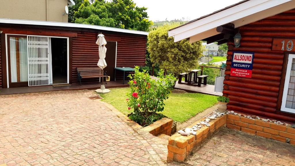 Brenton on Sea Log Cabin, BrentononSea (updated prices 2024)