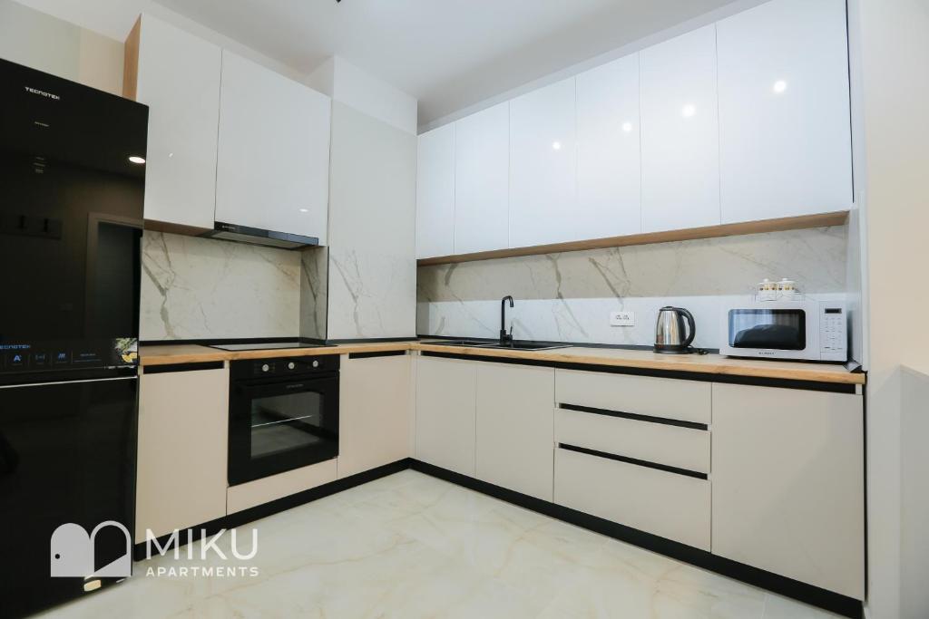 Miku Apartment - Vibrant 1Bd Apartment At Olympic Residence - Image 9