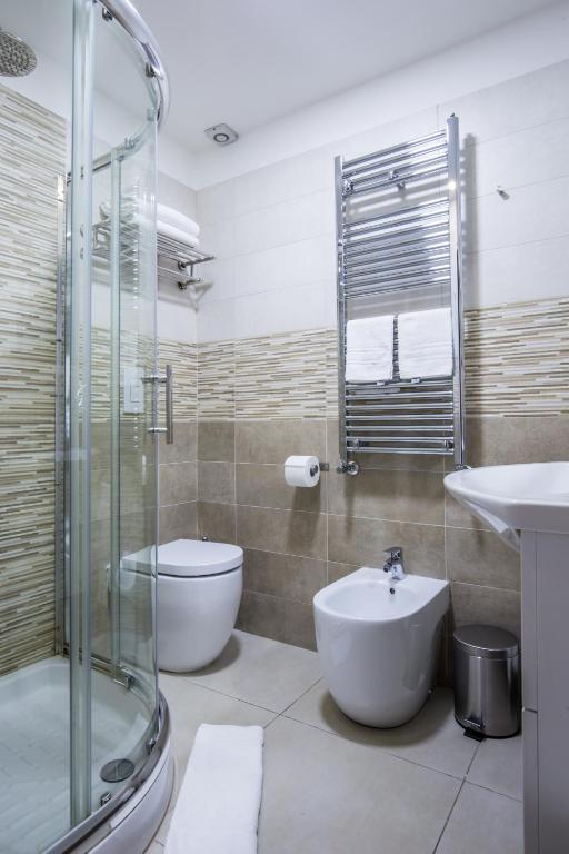 Parthenope Suite Rooms Vomero Vanvitelli a 2 min quartieri spagno via Toledo - 10