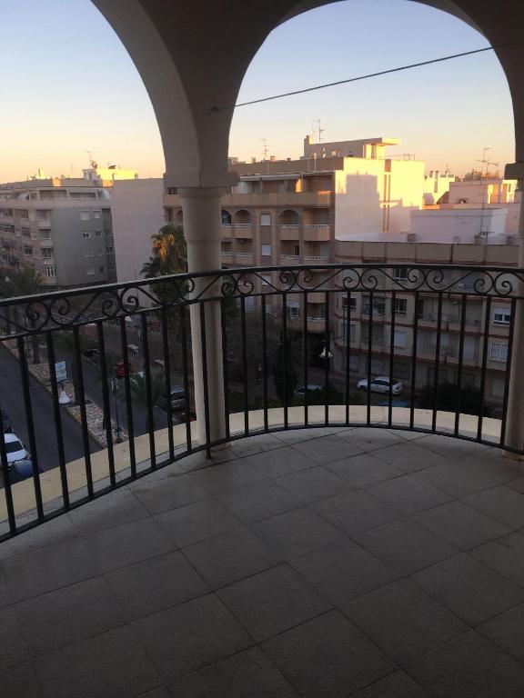 Balkón alebo terasa v ubytovaní Apartment 350 meters from Playa del Cura