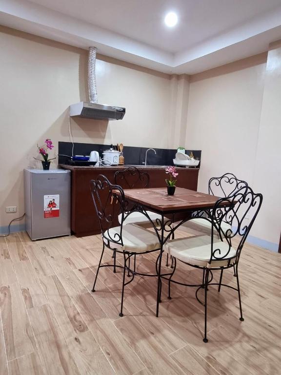 Kuchyň nebo kuchyňský kout v ubytování Luis miguel's place