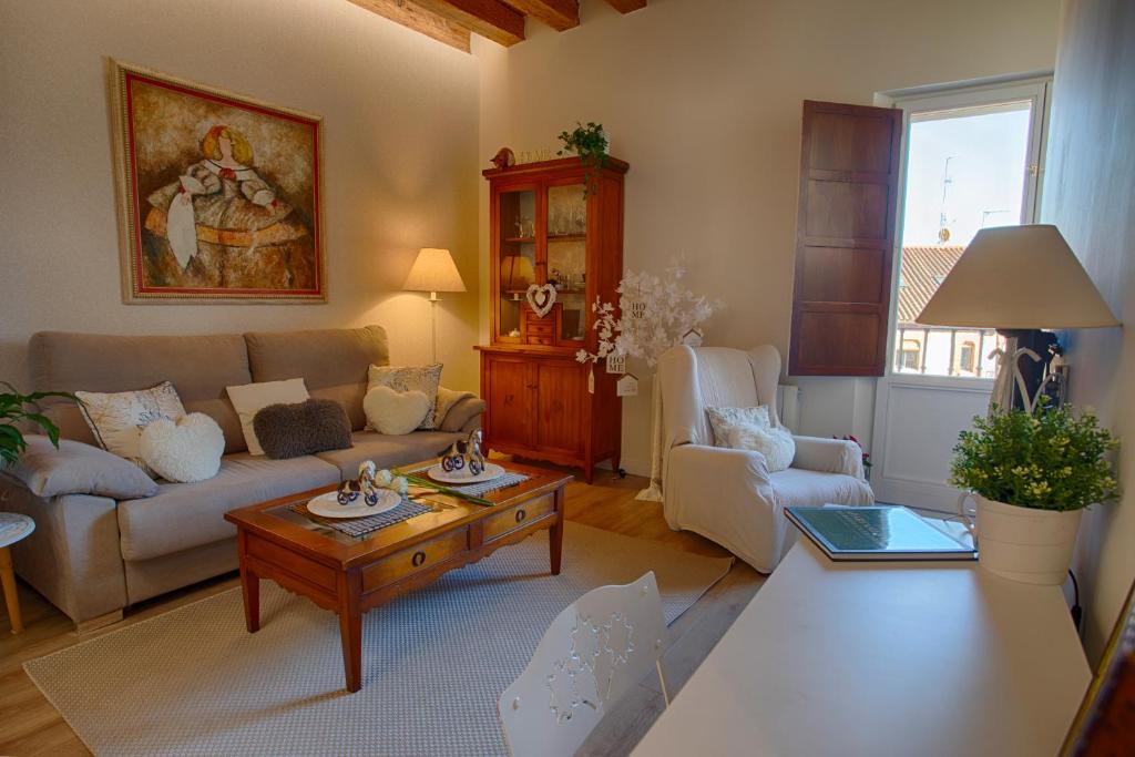 Una MIRADA A LA CATEDRAL-Apartamentos Burgos Catedral - 11