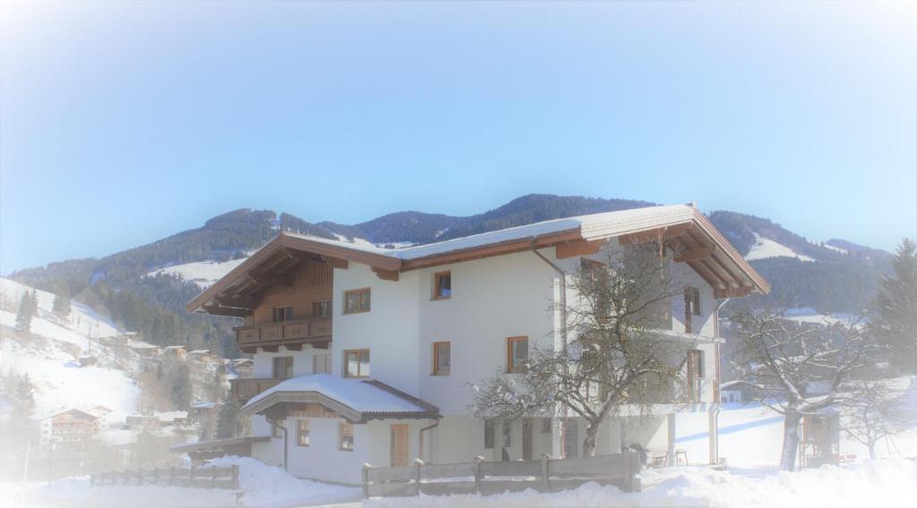 Výhľad na hory alebo výhľad na hory priamo z apartmánu
